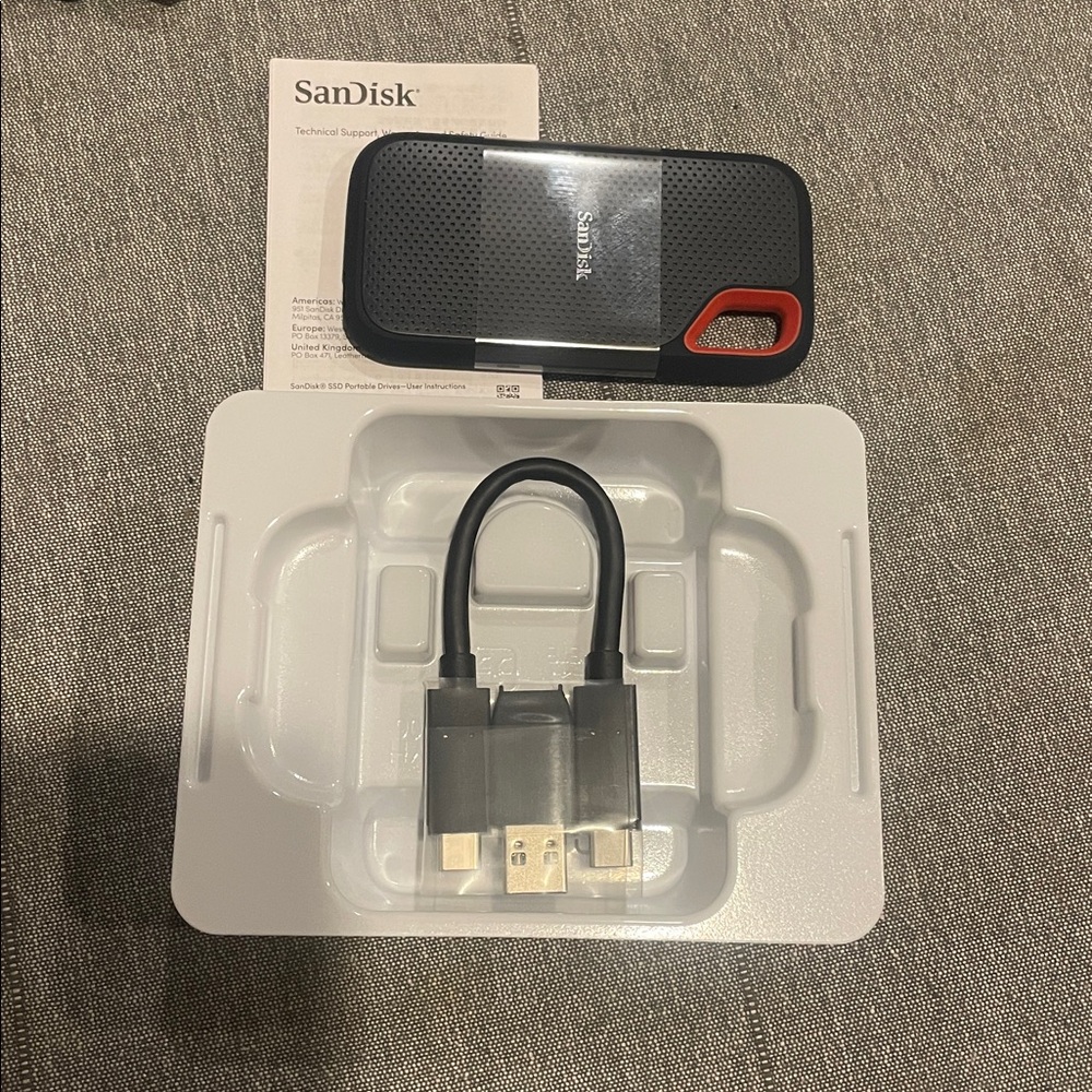 San Disk portable SSD - Picture 7 of 7